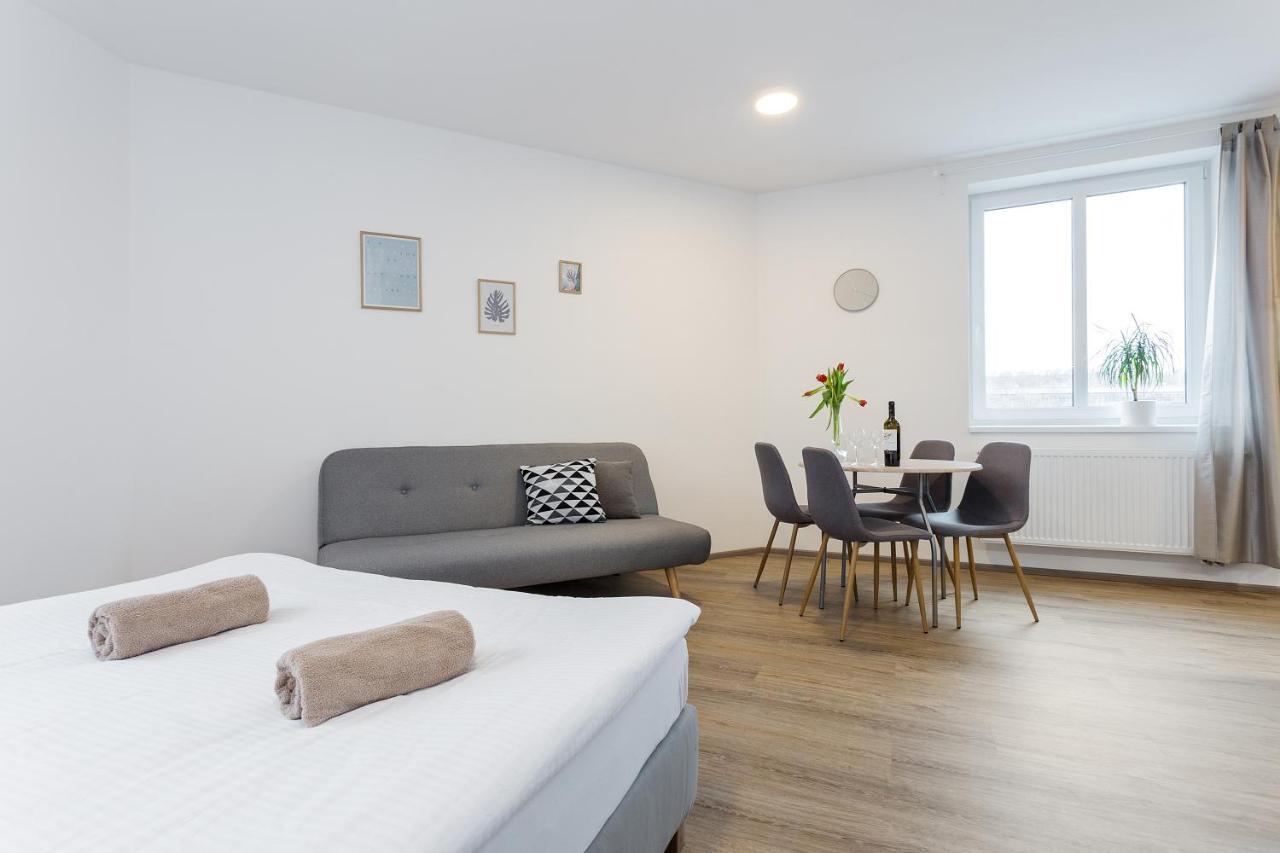 Harfa Apartments Прага Экстерьер фото